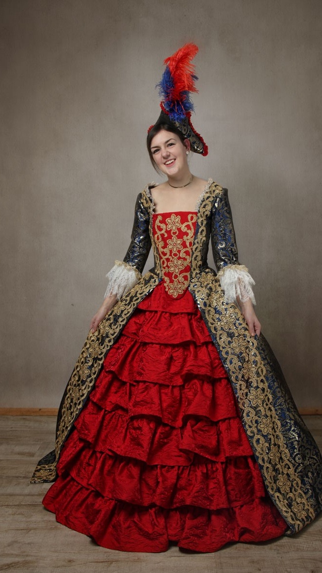 humbnail_venitienne-rouge et bleue-Atelier-Ciolombe-CP-Faon-Photography