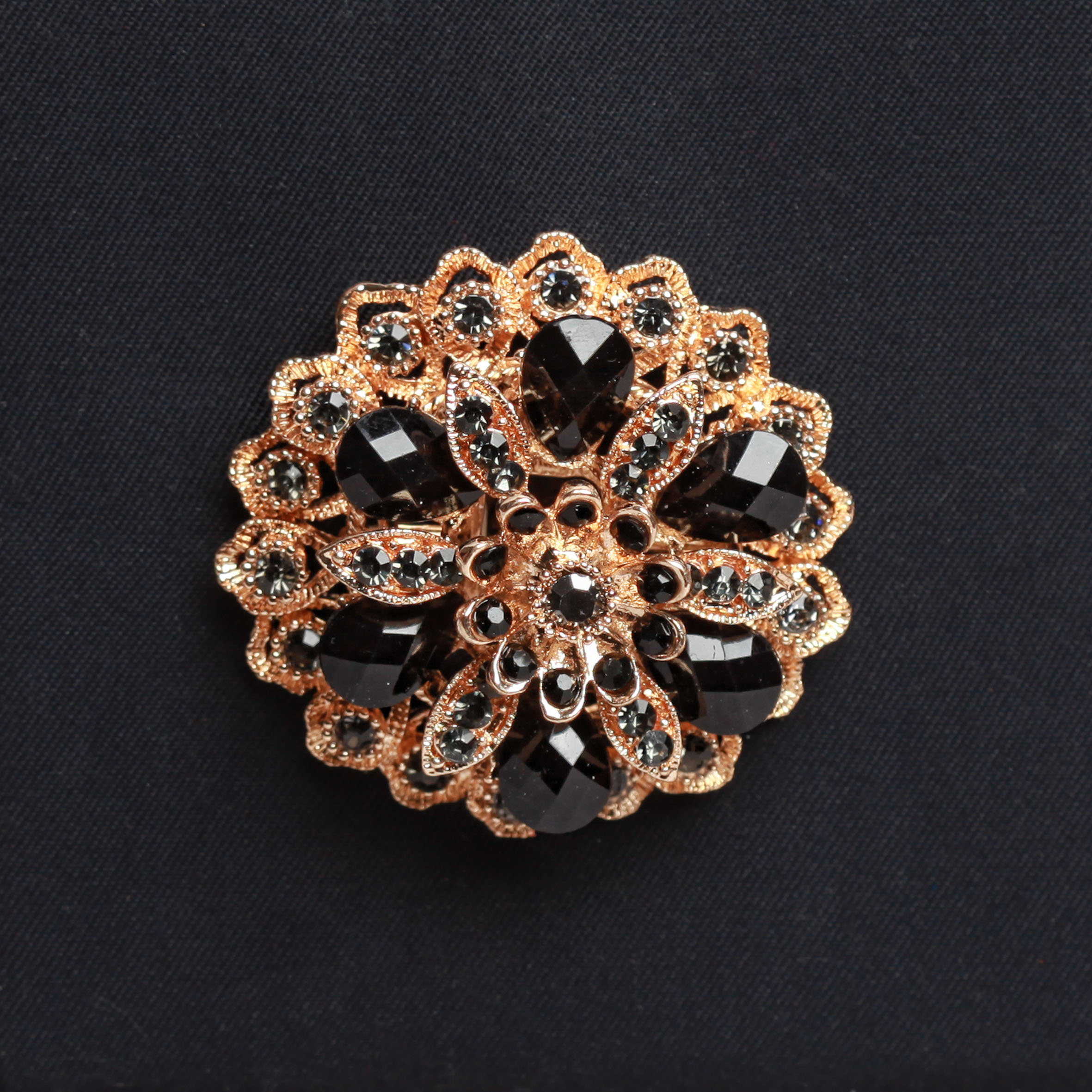 Bague zinnia dorée strass noir