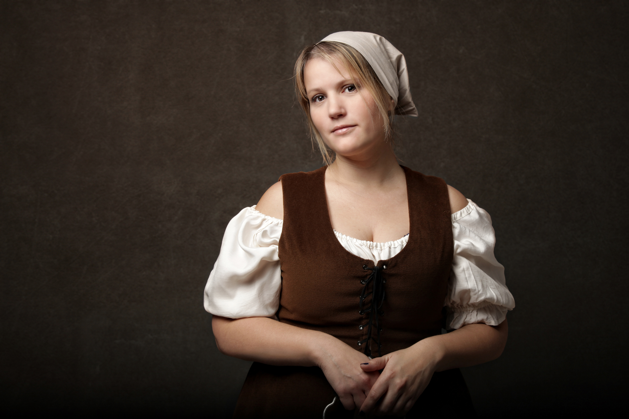 paysanne_XVIIeme_marron_2