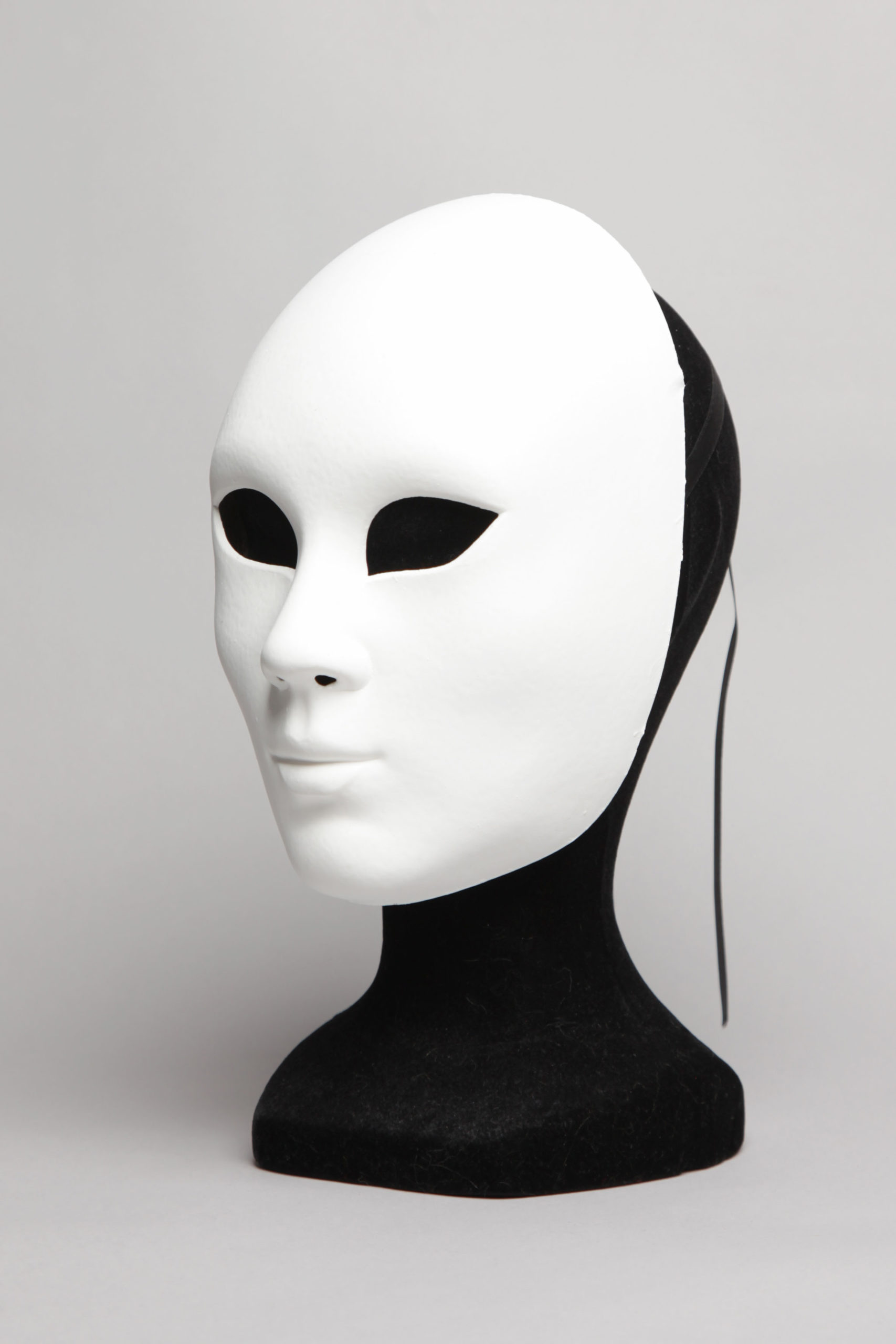 Volto blanc féminin